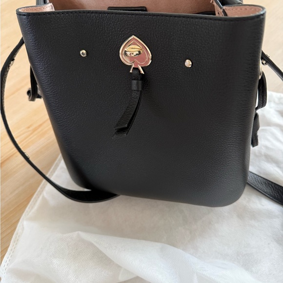 Kate Spade Elegant Black Shoulder Bag - Picture 7 of 8
